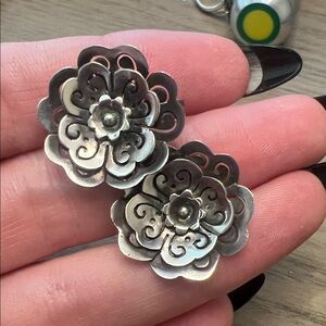 Vintage Mexico Sterling Screwback Flower Earrings